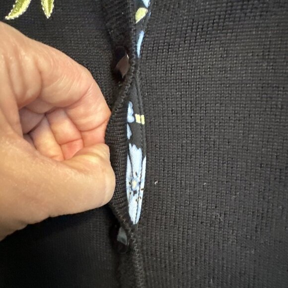 2/$18 SALE!  Alfred Dunner Cardigan Sweater‎ Womens Size M Embroidered Floral PM - Picture 3 of 8